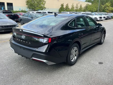 More photos of 2026 Hyundai Sonata SE at ALM Hyundai West, GA