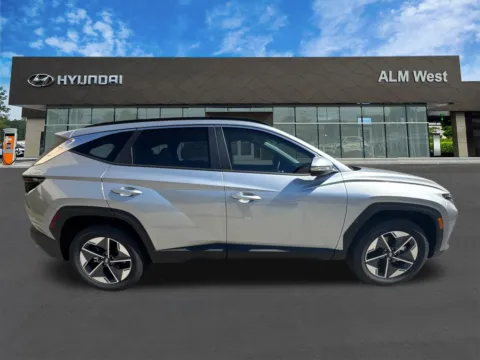 More photos of 2026 Hyundai Tucson SEL Premium at ALM Hyundai West, GA