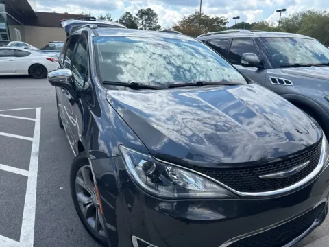 Blue 2020 Chrysler Pacifica Limited for sale in Lithia Springs, GA