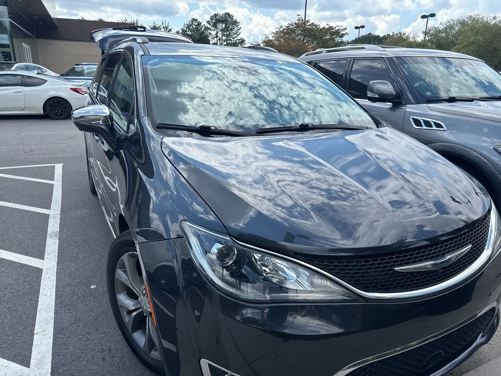 Blue 2020 Chrysler Pacifica Limited for sale in Lithia Springs, GA