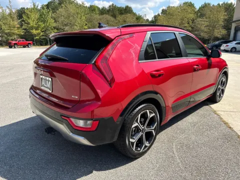 More photos of 2023 Kia Niro EX Touring at ALM Hyundai West, GA