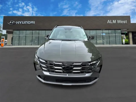 Photos of 2026 Hyundai Tucson Limited for sale in Lithia Springs, GA at ALM Hyundai West