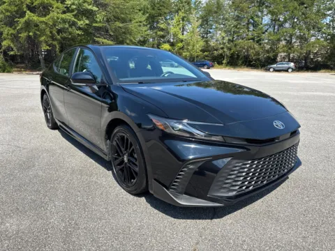 Another view of 2025 Toyota Camry SE for sale in Lithia Springs, GA at ALM Hyundai West