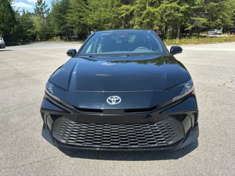 Photos of 2025 Toyota Camry SE for sale in Lithia Springs, GA at ALM Hyundai West