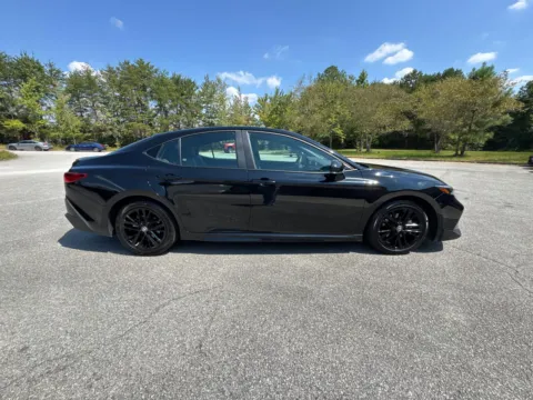 More photos of 2025 Toyota Camry SE at ALM Hyundai West, GA