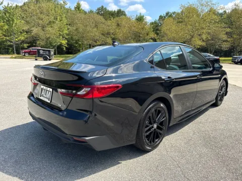 More photos of 2025 Toyota Camry SE at ALM Hyundai West, GA