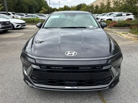 Photos of 2026 Hyundai Sonata SEL for sale in Lithia Springs, GA at ALM Hyundai West