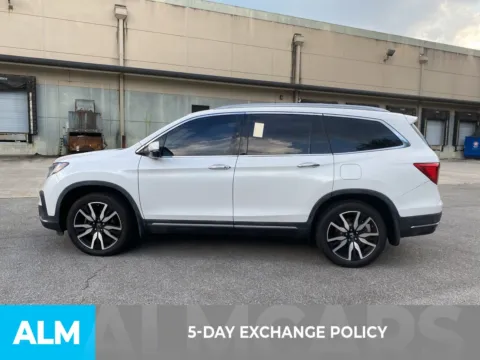 More photos of 2022 Honda Pilot Elite at ALM Hyundai West, GA