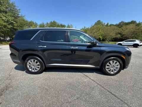 More photos of 2024 Hyundai Palisade SEL at ALM Hyundai West, GA