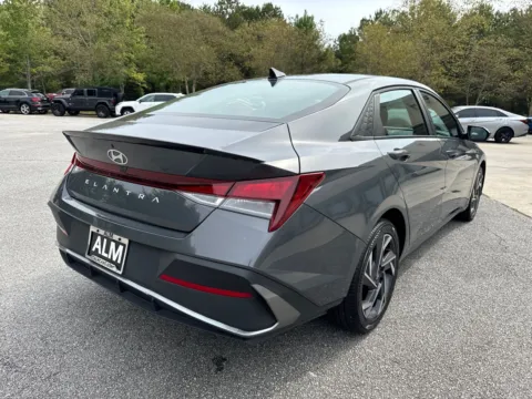 More photos of 2025 Hyundai Elantra SEL Sport at ALM Hyundai West, GA
