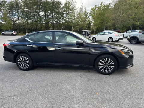 More photos of 2024 Nissan Altima 2.5 SV at ALM Hyundai West, GA