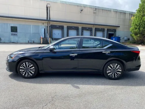Another view of 2024 Nissan Altima 2.5 SV for sale in Lithia Springs, GA at ALM Hyundai West