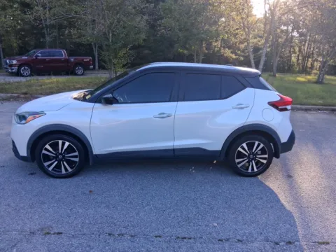 More photos of 2018 Nissan Kicks SV at ALM Hyundai West, GA