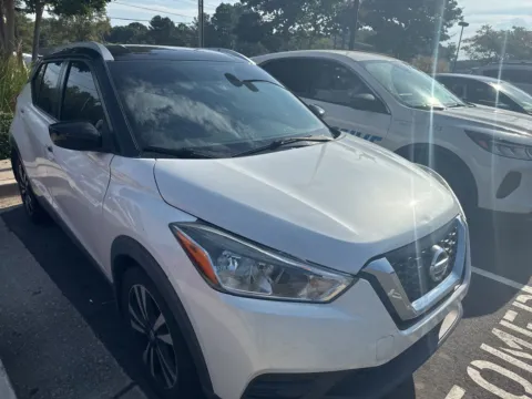 Photos of 2018 Nissan Kicks SV for sale in Lithia Springs, GA at ALM Hyundai West