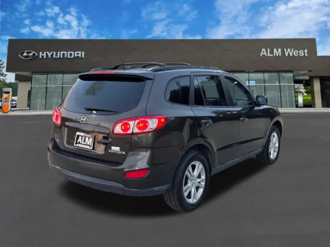 More photos of 2011 Hyundai Santa Fe SE at ALM Hyundai West, GA