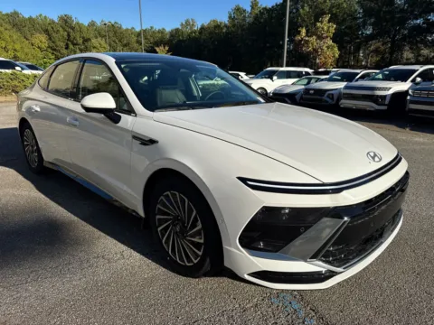 Another view of 2025 Hyundai Sonata Hybrid Limited for sale in Lithia Springs, GA at ALM Hyundai West