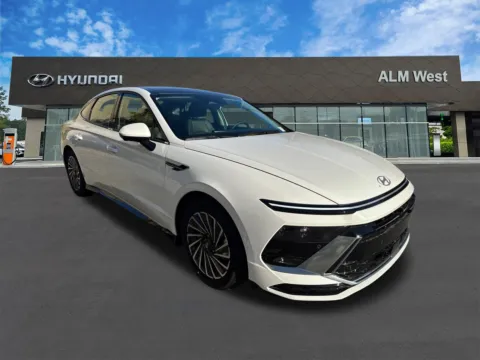 Another view of 2025 Hyundai Sonata Hybrid Limited for sale in Lithia Springs, GA at ALM Hyundai West