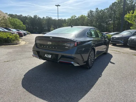 More photos of 2025 Hyundai Sonata Hybrid SEL at ALM Hyundai West, GA