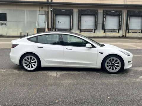 More photos of 2021 Tesla Model 3 Long Range at ALM Hyundai West, GA
