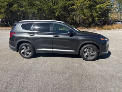 More photos of 2023 Hyundai Santa Fe SEL at ALM Hyundai West, GA