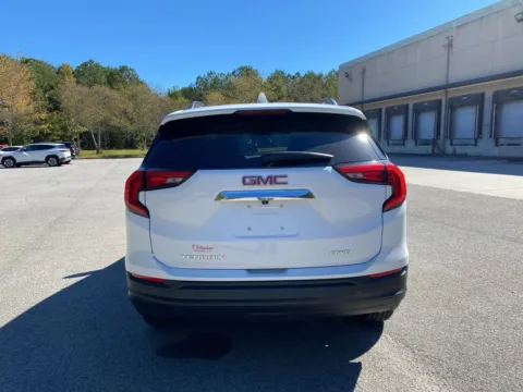More photos of 2021 GMC Terrain SLE at ALM Hyundai West, GA