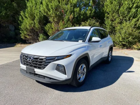 Photos of 2024 Hyundai Tucson SEL for sale in Lithia Springs, GA at ALM Hyundai West