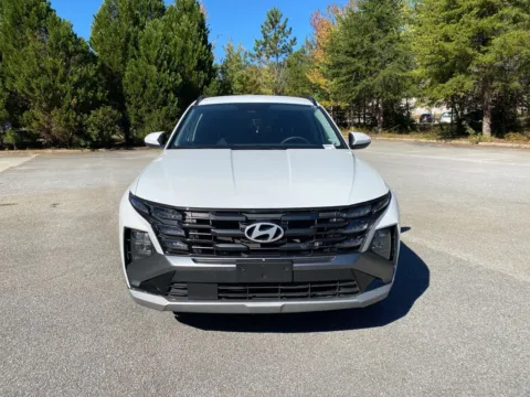 Photos of 2025 Hyundai Tucson SEL for sale in Lithia Springs, GA at ALM Hyundai West