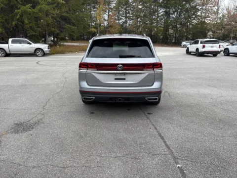 More photos of 2025 Volkswagen Atlas 2.0T SE w/Technology at ALM Hyundai West, GA