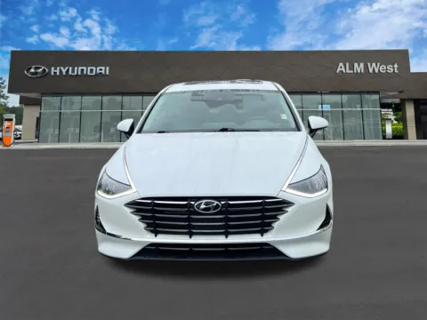 Photos of 2021 Hyundai Sonata SE for sale in Lithia Springs, GA at ALM Hyundai West