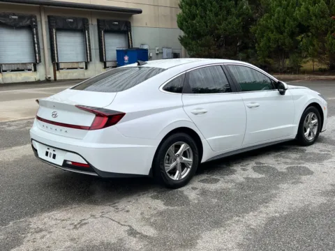 More photos of 2021 Hyundai Sonata SE at ALM Hyundai West, GA