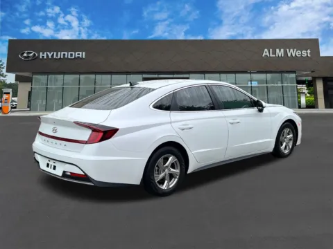 More photos of 2021 Hyundai Sonata SE at ALM Hyundai West, GA