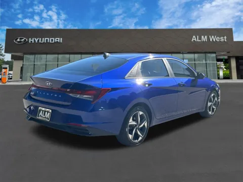 More photos of 2023 Hyundai Elantra SEL at ALM Hyundai West, GA