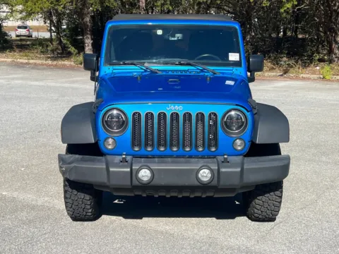 Photos of 2015 Jeep Wrangler Unlimited Rubicon for sale in Lithia Springs, GA at ALM Hyundai West