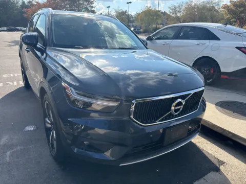 Blue 2021 Volvo XC40 Momentum for sale in Lithia Springs, GA