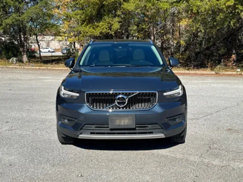 Photos of 2021 Volvo XC40 Momentum for sale in Lithia Springs, GA at ALM Hyundai West
