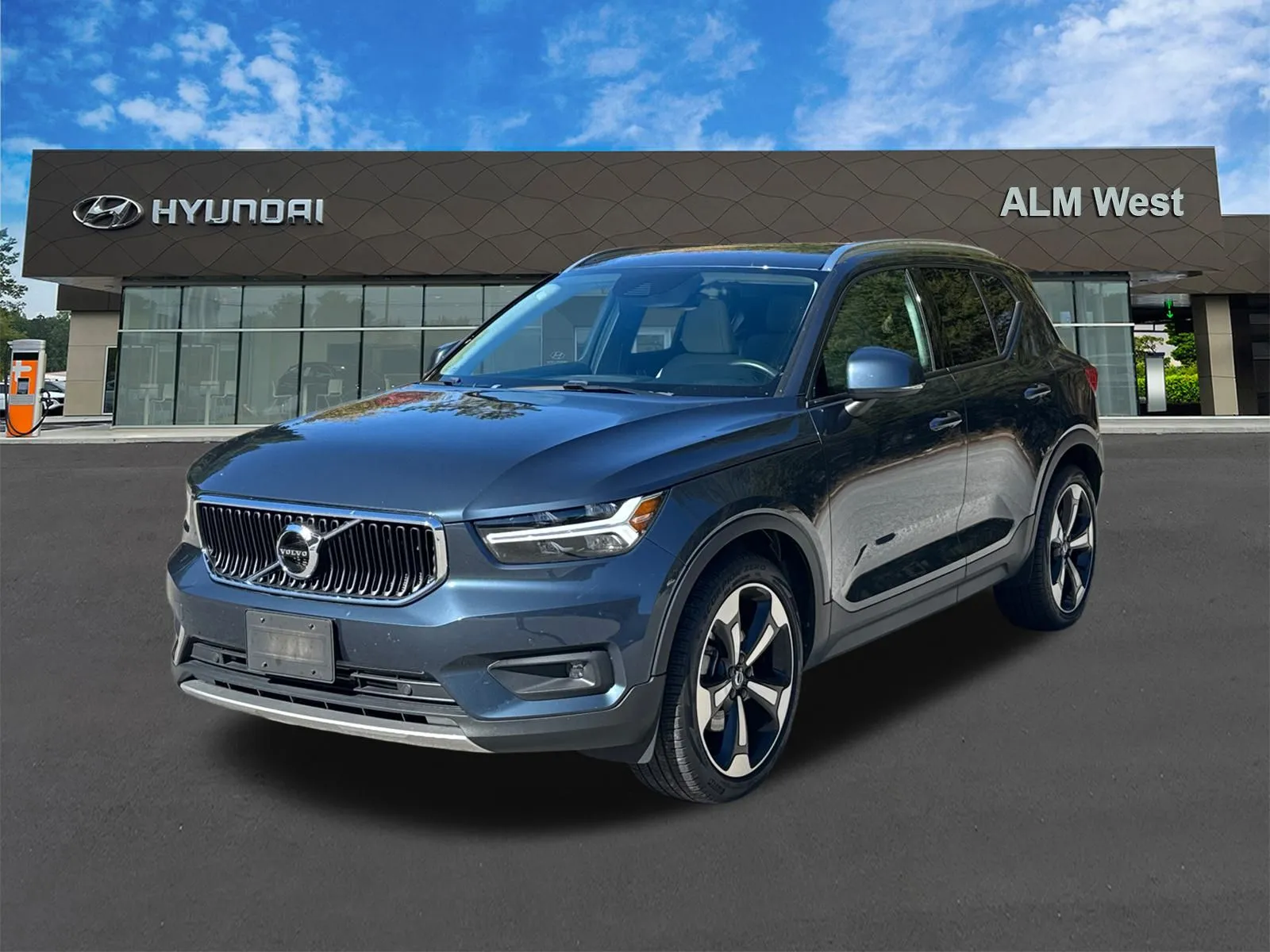 2021 Volvo XC40