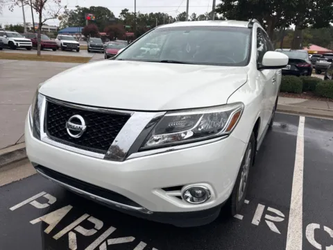 Photos of 2015 Nissan Pathfinder SV for sale in Lithia Springs, GA at ALM Hyundai West