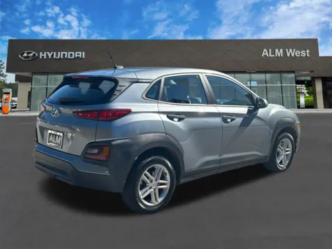 More photos of 2021 Hyundai Kona SE at ALM Hyundai West, GA