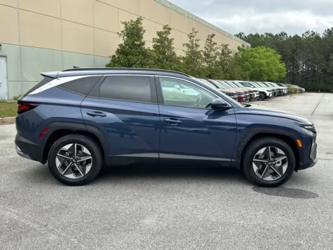 More photos of 2025 Hyundai Tucson SEL at ALM Hyundai West, GA