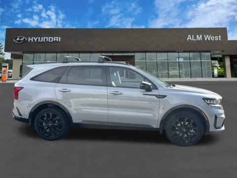 More photos of 2023 Kia Sorento SX at ALM Hyundai West, GA