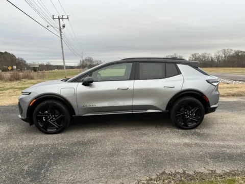 Photos of 2026 Chevrolet Equinox EV RS for sale in Martin, TN at Taylor Automotive