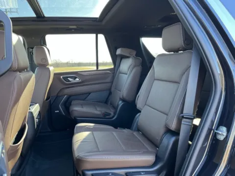 More photos of 2022 Chevrolet Tahoe High Country at Taylor Automotive, TN