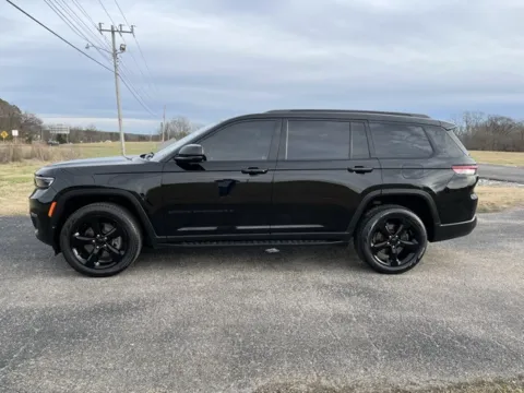 Photos of 2022 Jeep Grand Cherokee L Limited for sale in Martin, TN at Taylor Automotive