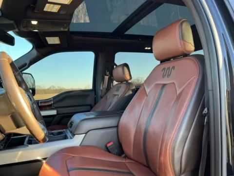 More photos of 2022 Ford F-250SD King Ranch at Taylor Automotive, TN