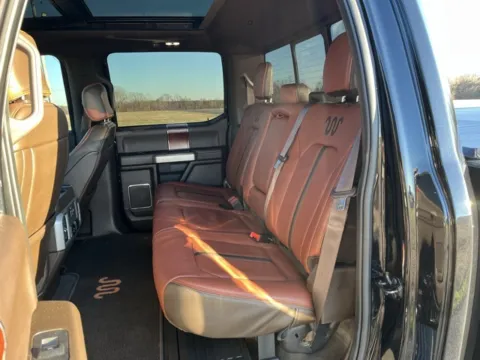 More photos of 2022 Ford F-250SD King Ranch at Taylor Automotive, TN