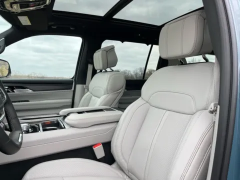 More photos of 2026 Jeep Grand Wagoneer Summit at Taylor Automotive, TN