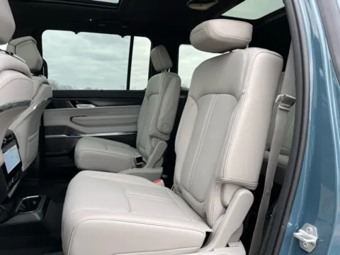 More photos of 2026 Jeep Grand Wagoneer Summit at Taylor Automotive, TN