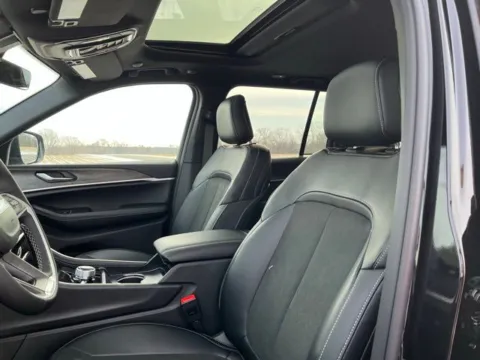 More photos of 2026 Jeep Grand Cherokee Laredo at Taylor Automotive, TN