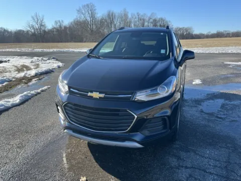 Blue 2022 Chevrolet Trax LT for sale in Martin, TN