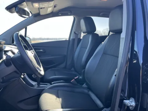 More photos of 2022 Chevrolet Trax LT at Taylor Automotive, TN